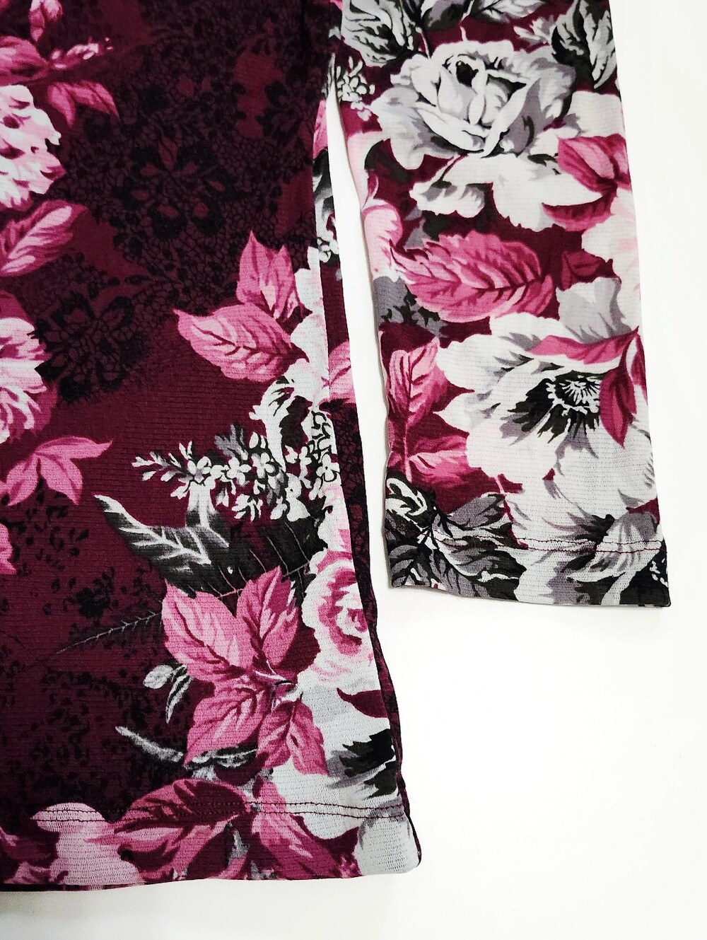 Reflections Floral Long-Sleeve Top in Burgundy and Pink size XL - Picture 8 of 11